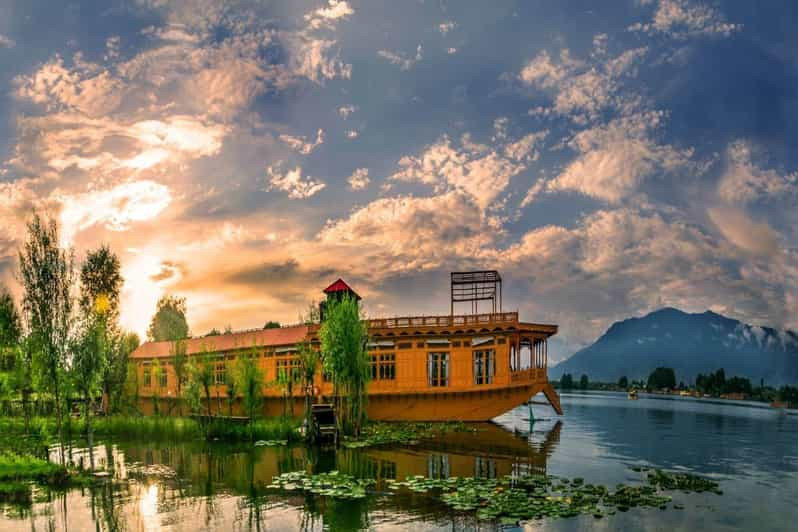 Srinagar: 3-Day Houseboat Tour With Mughal Gardens Visit - Activities and Highlights