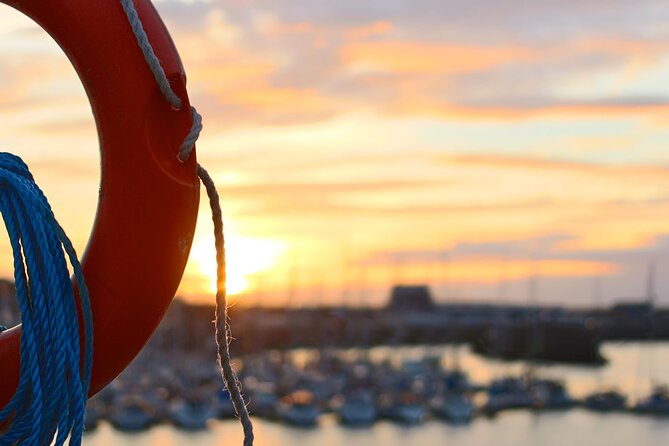 Sunset in Valencia From the Catamaran Mundo Marino - Cancellation and Refund Policy