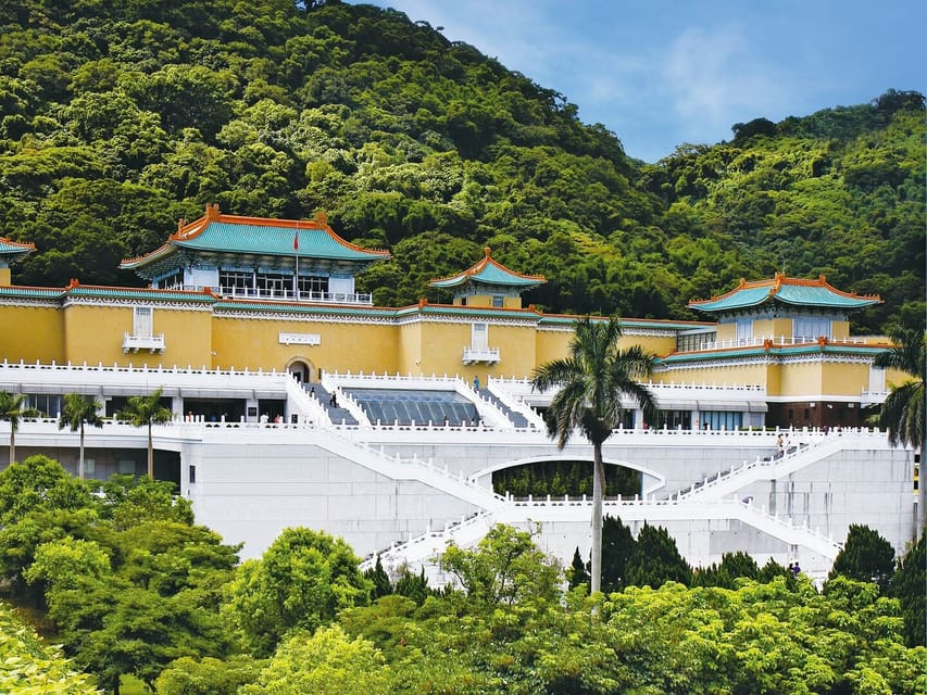 Taipei City Tour With National Palace Museum Ticket - Tour Experience