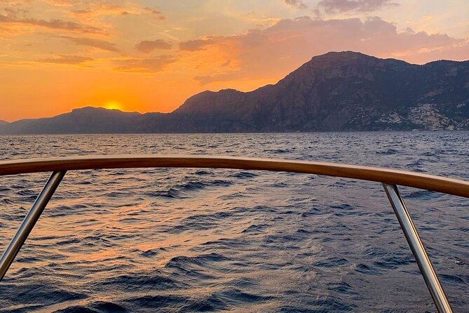 The Magic of the Sunset on the Amalfi Coast Aboard a Sorrento Gozzo - Refreshments and Amenities