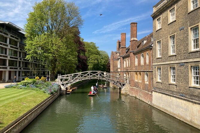 The Original Cambridge History Tour - Guide and Group Size