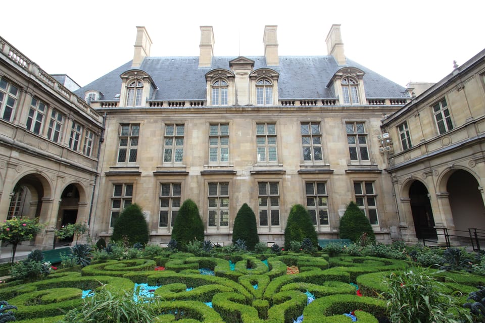 Through Paris History: Family-Friendly Tour at Carnavalet - Tour Highlights