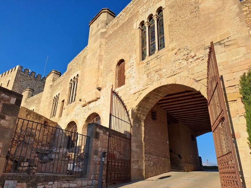 Tortosa: Discover the City. Self-Guided Audio Walking Tour - Navigating the Self-Guided Walking Tour