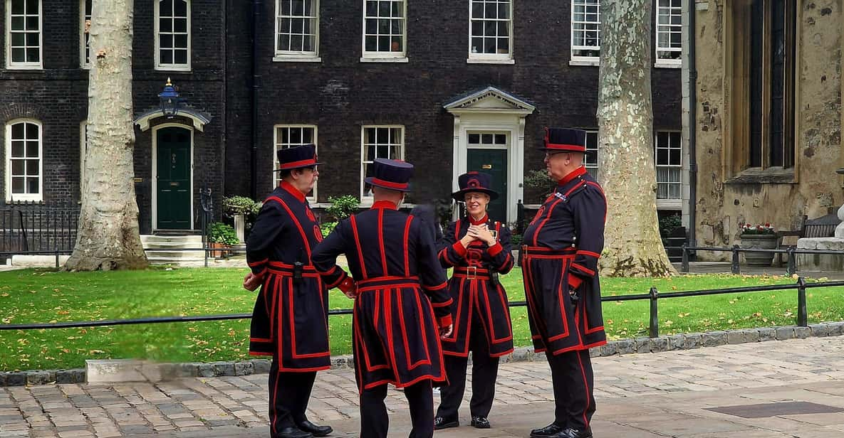 Tower of London Crown Jewels & Royal History of England - Crowns, Sceptres, and Jewels