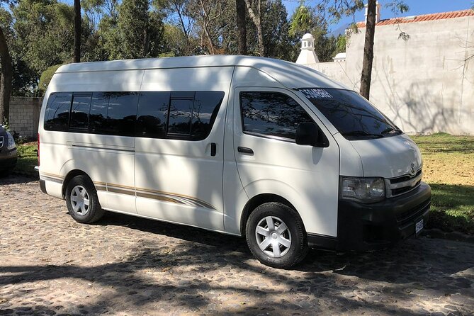 Transfer From Airport to Antigua - Availability and Operating Hours