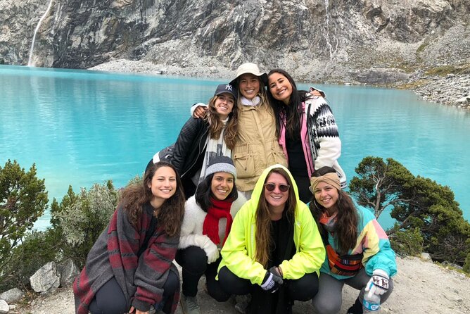 Trekking to Laguna 69 - Breakfast Stop