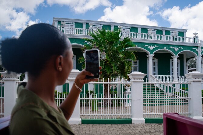 Trolley Train City Centre in Curacao - Reviews and Ratings