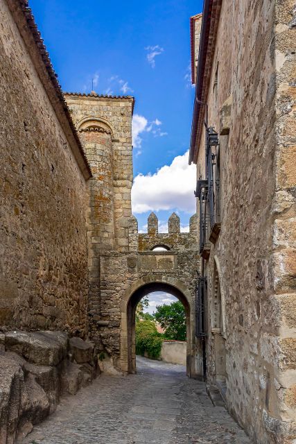 Trujillo - Private Historic Walking Tour - Key Attractions