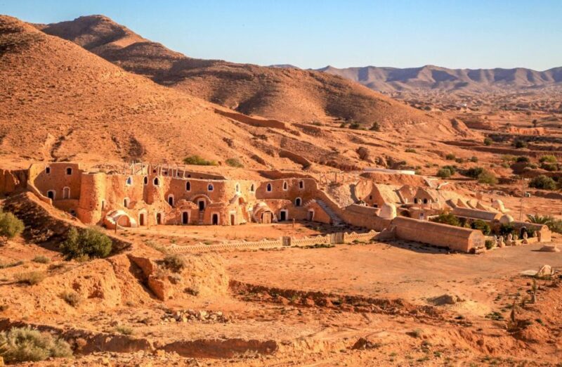 Tunis: 3-Day Sahara Explorer Guided Tour W/ Meals & Transfer - Accommodation and Meals
