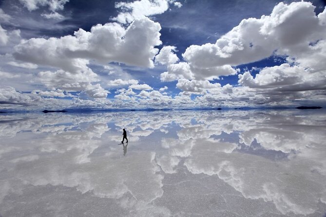 Uyuni Salt Flat 4 Days 3 Nights - Stunning Salt Flat Scenery