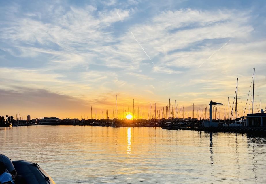 Valencia: Exclusive Sunset Cruise With Drink - Itinerary and Meeting Point