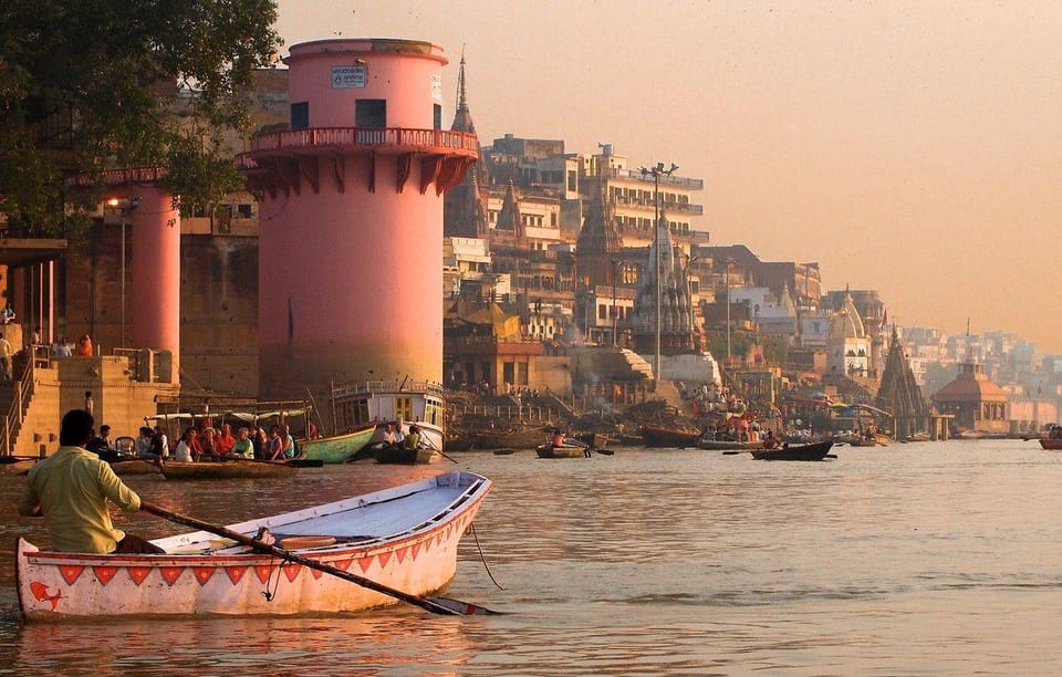 Varanasi:- Spiritual 3 Days Varanasi Tour With Accommodation - Inclusions and Amenities