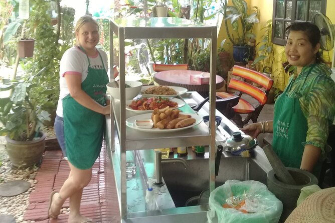 Vegetarian Organic Thai Cooking Class and Market Tour in Phuket - Dish Options Available