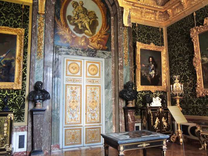 Versailles Palace: Skip-the-Line Exclusive Tour - Meeting and Accessibility