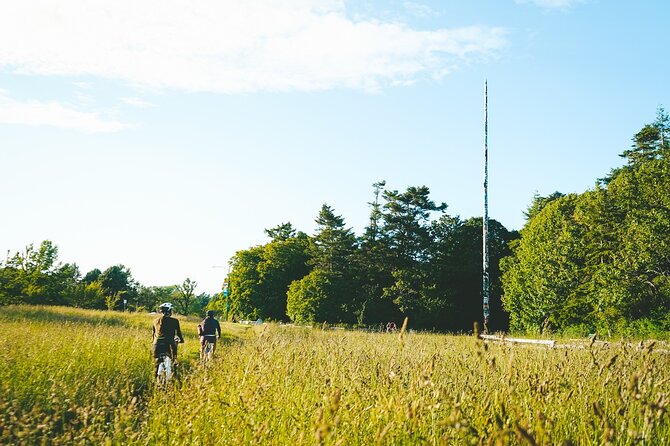 Victoria City Bike Tour & the Coastal Shoreside Ride | 3-Hour - Meeting Location Details