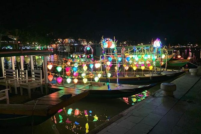 Walking Tour Hoi an City & Sampan Boat Ride With Colourful Lanterns,Night Market - Accessibility Features