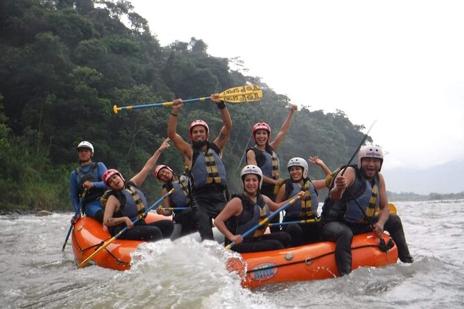 White Water Rafting in Baños De Agua Santa Level III and IV - Thrill and Adrenaline on the Rapids