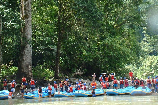 White Water Rafting Reventazon River From San José - Exploring the Reventazón River