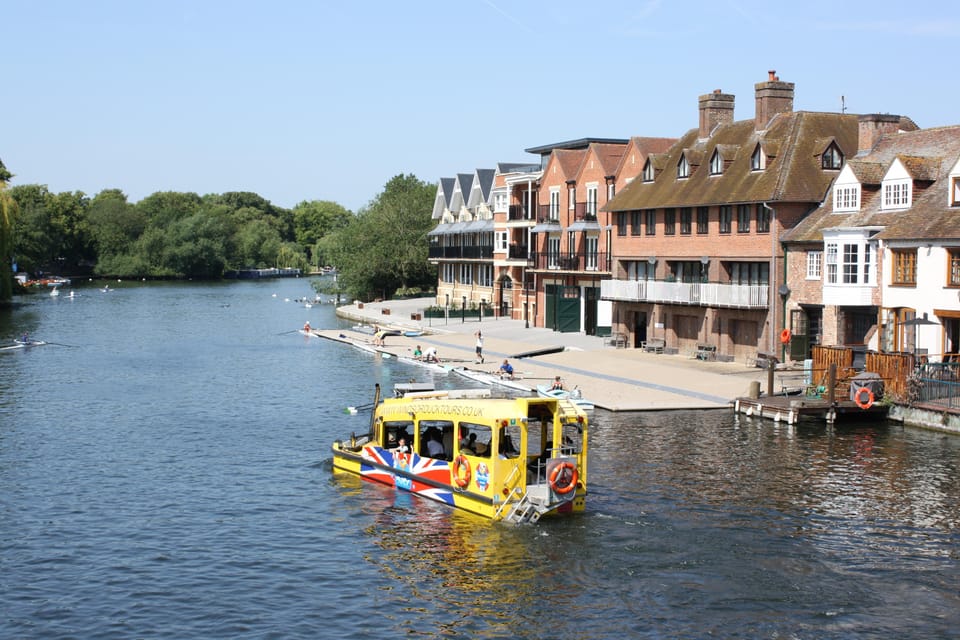 Windsor: Land and Water Amphibious Bus Sightseeing Tour - Unique River Views