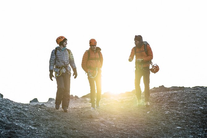 Winter Ice Cave + Climbing Private Photoshoot - 20 Shot Package - Meeting Point and Duration