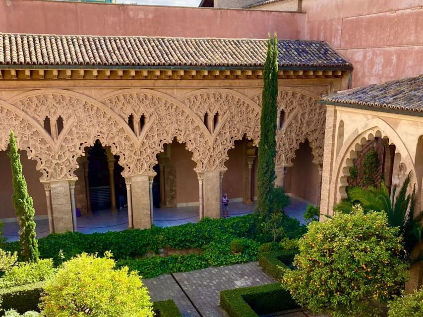 Zaragoza: Guided Tour of the Aljafería Palace in Spanish - Historical Significance