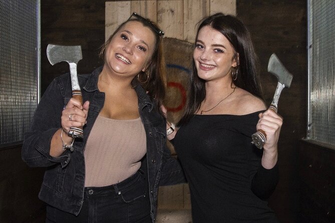 1 Hour Private  Axe Throwing Experience in Eastbourne
