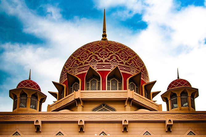 #17or19 Hrs Kuala Lumpur Van Tour From Singapore W Tour Guide - Meeting Point Details