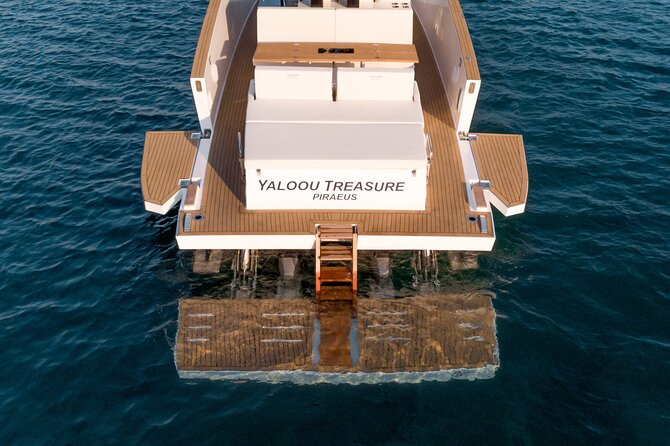 5 Hour Private Yacht Cruise in Mykonos Tesoro 40 - Yacht Details