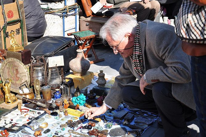 6-Hour Private Beijing Tour: Flower and Fish Market, Panjiayuan Antique Market and 798 Art Zone - Important Tour Details