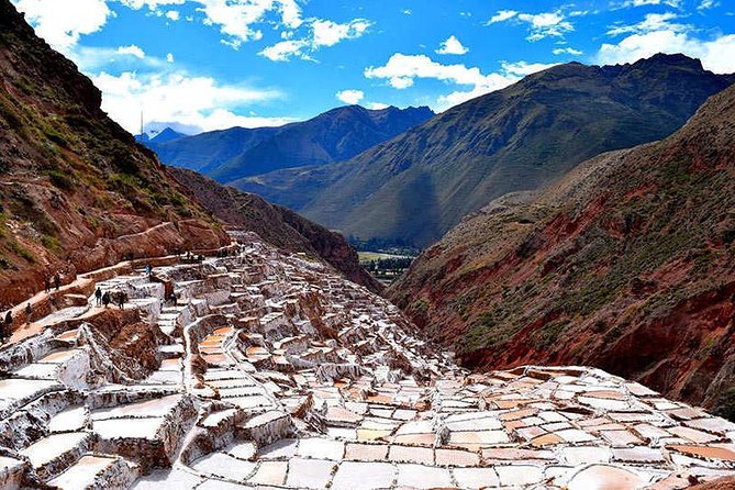 8-Day Classic Inca Trail Journey to Machu Picchu From Cusco - Hiking the Inca Trail