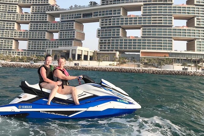 90 Minutes Dubai Palm Jumeirah Jetski Tour - Health and Safety Information