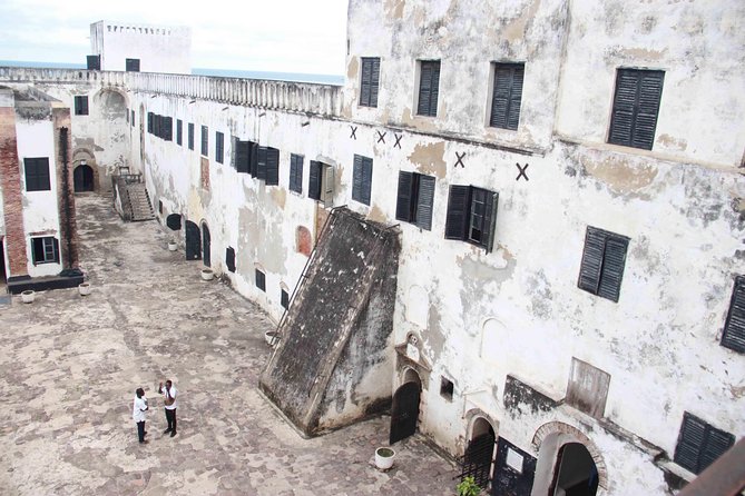 Accra To Cape Coast And Elmina Day Tour - Elmina Castle Visit