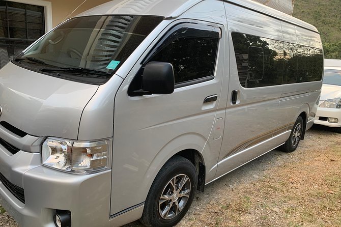 Airport Transfer Private: One-way - Hewanorra & George Charles Airport - Vehicle Information