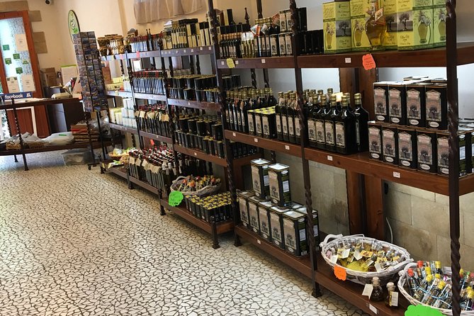 Amalfi Coast Tour & Olive Oil Tasting - Accessibility and Additional Information