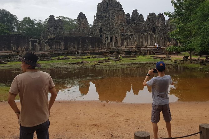 Angkor Wat Sunrise Tour With Small - Group With Tour Guided - Tips for Travelers
