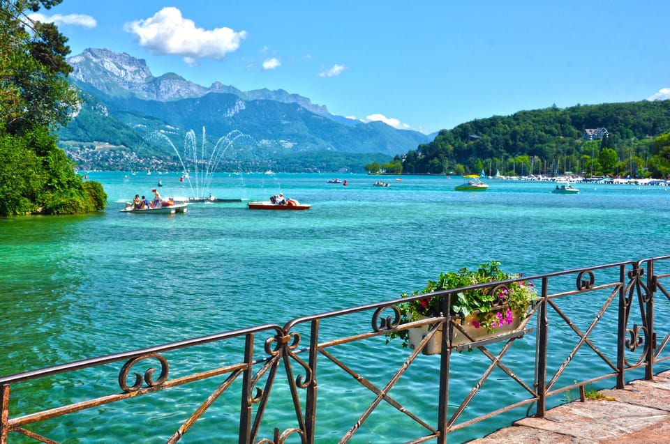 Annecy: Outdoor Escape Game - the Shadow of the Sword - Exploring Annecys History