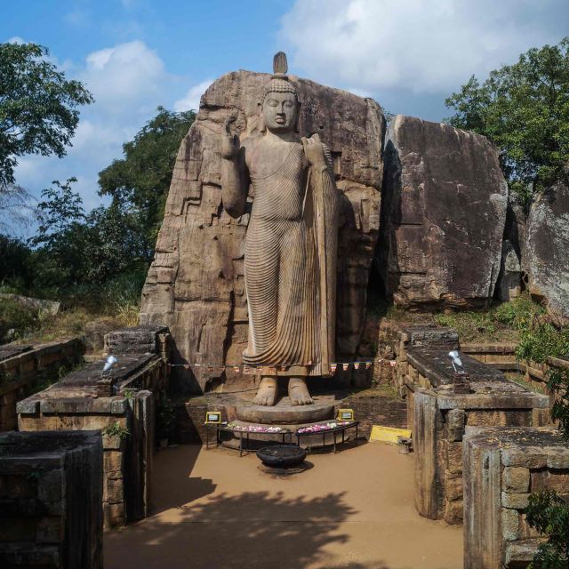 Anuradhapura Ancient City Guided Day Tour From Kandy - Inclusions and Exclusions