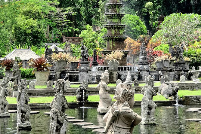 Bali Instagram Tour : Heaven Gate Tour - Tirta Gangga - Tukad Cepung Waterfalls - Visitor Reviews
