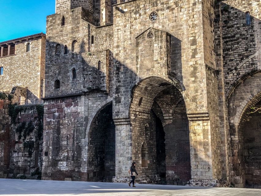 Barcelona: Barri Gotic Walking Tour - Highlights of the Experience