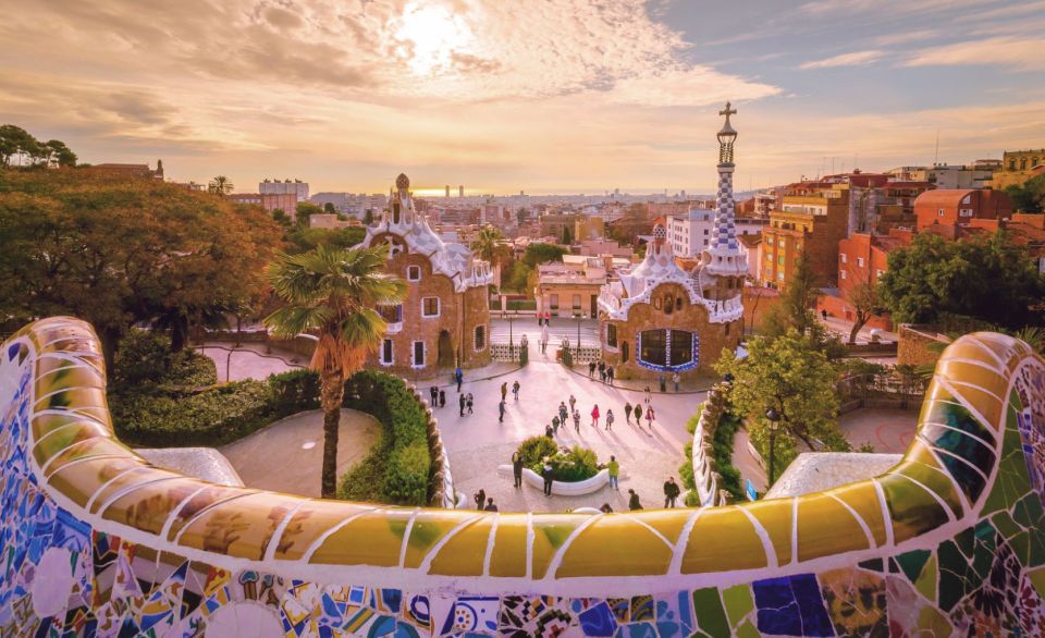 Barcelona: Park Guell In-App Audio Tour With Included Ticket - Tour Content