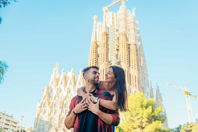 Barcelona : Private Photoshoot Outside Sagrada Familia - Meeting Point and Logistics