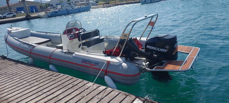 Boat Tour to Balos Lagoon - Vessel and Navigation