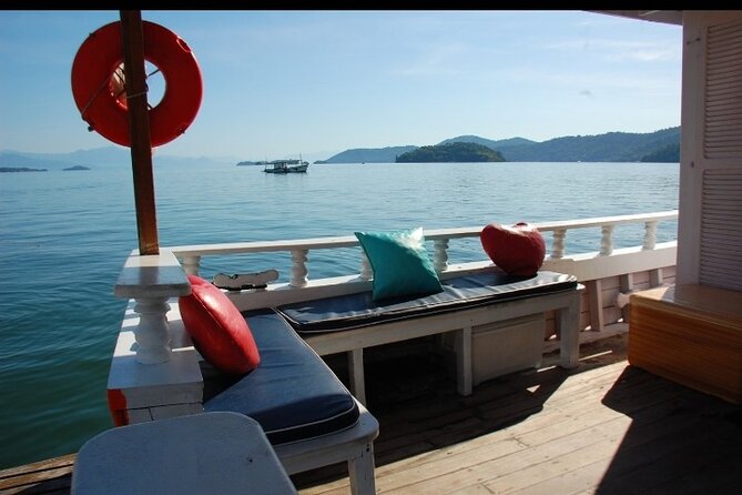 Boat Trip Through the Bay of Paraty - Breathtaking Scenery
