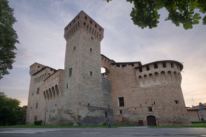 Bologna Surroundings Photo Tour: Rolling Hills and Badlands - Tour Itinerary and Flexibility