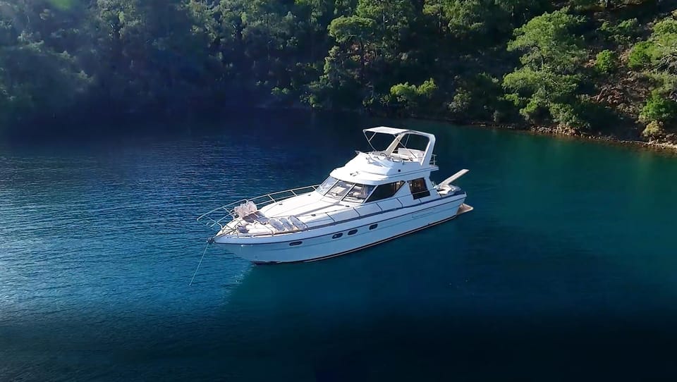 Book a Yacht Cruise: Corfu to Paxos, Blue Caves, Antipaxos! - Cruise Options and Schedule