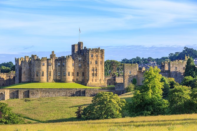 Borders and Alnwick Castle Tour From Edinburgh - Traveler Reviews