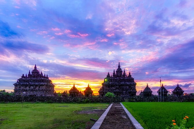Borobudur Temple (Climb up to the Top) and Prambanan Temple - Customer Experiences and Reviews