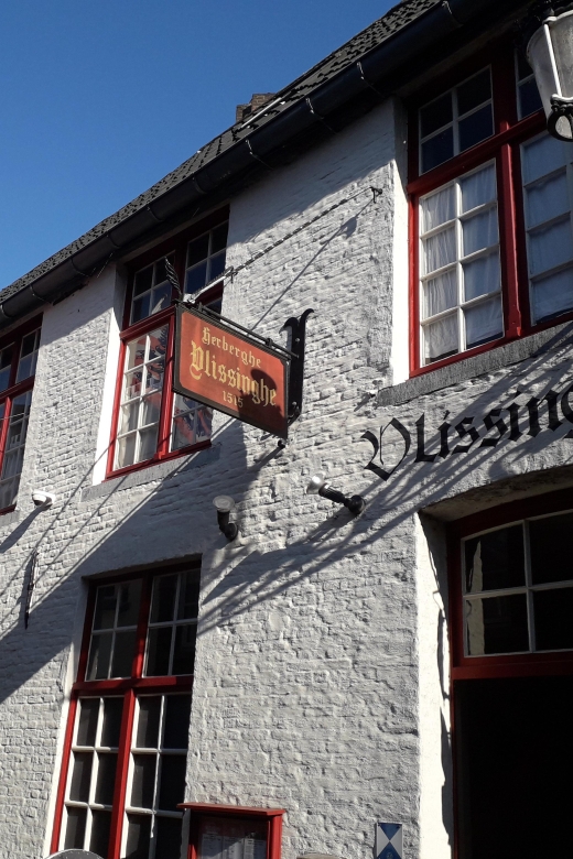 Bruges Beer and Chocolate Walking Tour - Chocolate Tasting Adventure