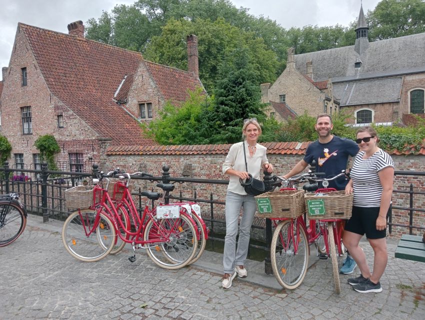 Bruges: Guided Retro Bike Tour of Highlights and Hidden Gems - Customer Feedback