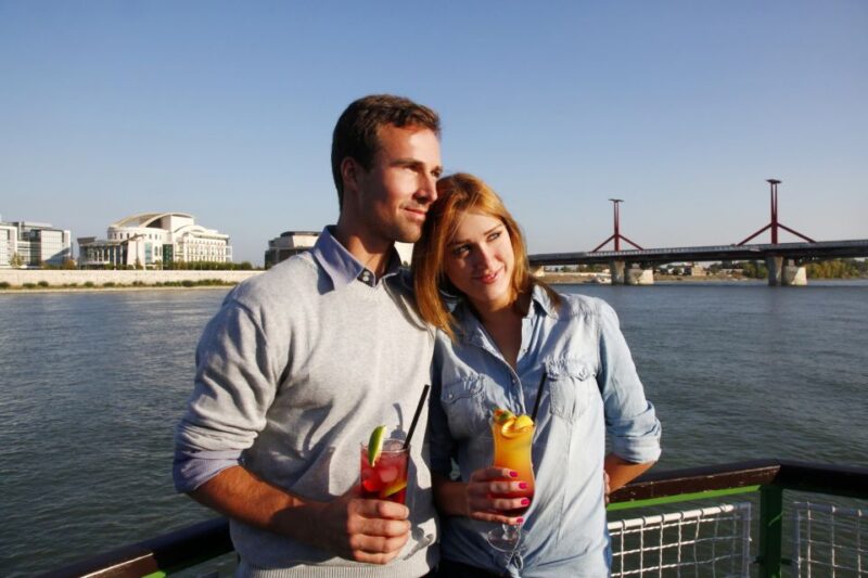 Budapest: 1 Hr Sunshine Booze Cruise With Prosecco - Customer Experience and Reviews